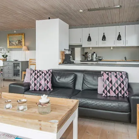 בית נופש Three-bedroom Holiday In 8 *