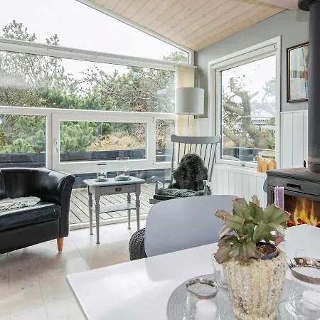 Three-bedroom Holiday In 8 בית נופש Fanø